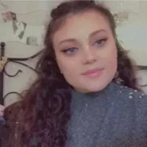 Océane, babysitter à Ille sur Tet