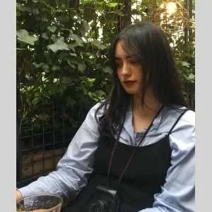 Nawal, babysitter à Paris