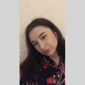 Rayana , babysitter à Angers