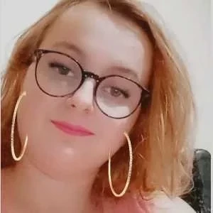 Kelly, babysitter à Le Mans