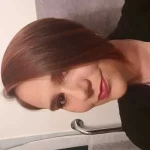 Carolyn, babysitter à Montlhery