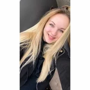 Laura, babysitter à Plerguer