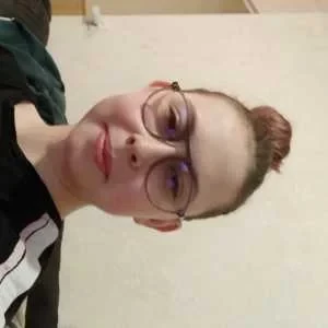 Illona, babysitter à Angers