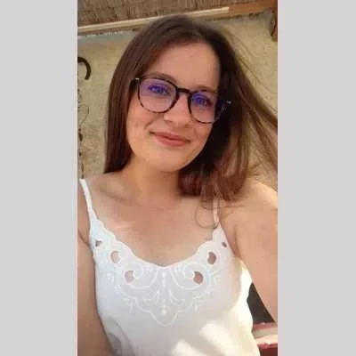 Julie, babysitter à Blois