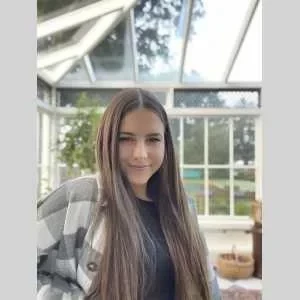 Léa, babysitter à Assieu