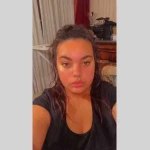 Samantha, babysitter à Grasse