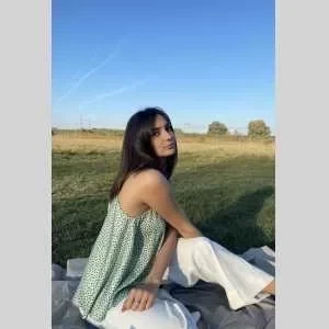 Alice, babysitter à Jonquieres