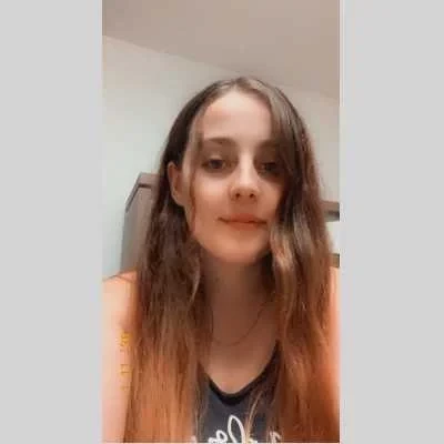 Maeva, babysitter à Chambray les Tours