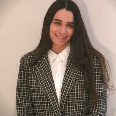 Manon, babysitter à Nice