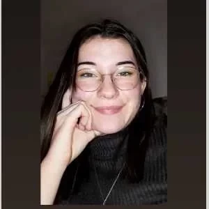 Alicia, babysitter à Oree d Anjou