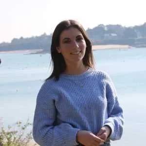 Clara, babysitter à Campbon