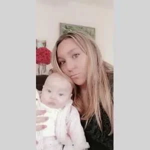 Alisson, babysitter à Frontignan