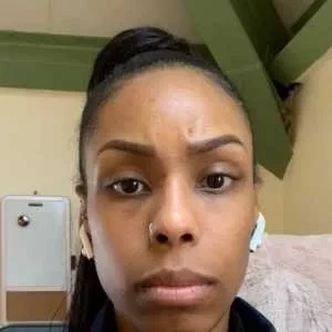 Chris, babysitter à Lyon