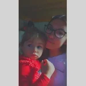 Allya, babysitter à Lucon