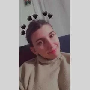 Emma, babysitter à Jaunay Marigny