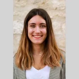 Manon, babysitter à Saint Cyr l Ecole