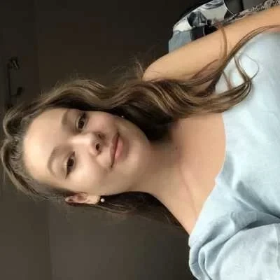 Axelle, babysitter à Boissise le Roi