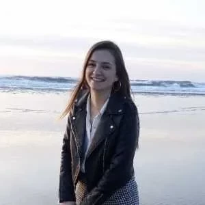 Valentine, babysitter à Biscarrosse