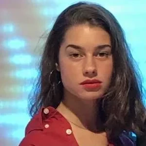 Anna, babysitter à Marbache