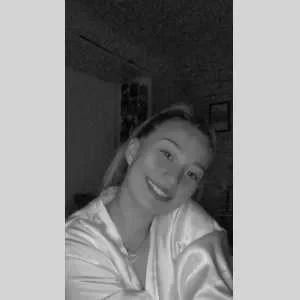 Marina, babysitter à Saint Fargeau Ponthierry