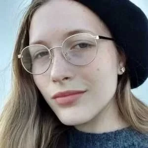 Eugénie , babysitter à Le Havre