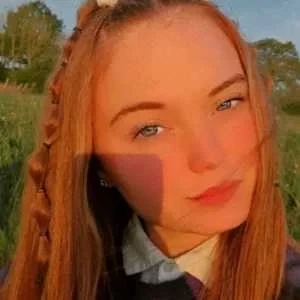 Nina, babysitter à Auge