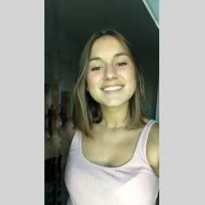 Carla, babysitter à Marseille