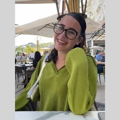 Estelle, babysitter à Vallauris