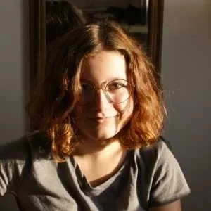 Nina, babysitter à Nantes