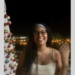 Amayane, babysitter à Paris