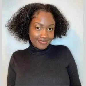 Amina, babysitter à Lille