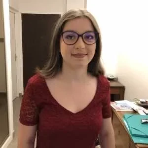 Lucie, babysitter à Oullins