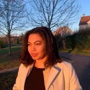 Marina, babysitter à Savigny le Temple