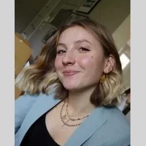 Marie lou , babysitter à Lesigny