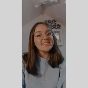 Lisa, babysitter à Chantilly