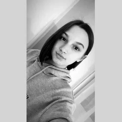 Carla, babysitter à Ales