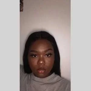 Angela, babysitter à Le Mee sur Seine