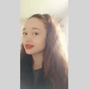 Léa, babysitter à Pernois