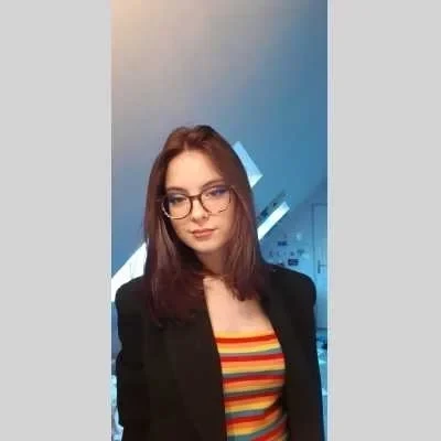 Mathilde, babysitter à Sache