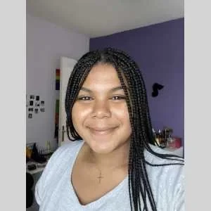 Suzanne, babysitter à Pontoise