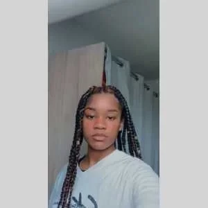 Manon, babysitter à Puiseaux