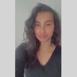 Ines, babysitter à Groslay