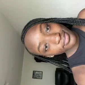 Rebecca, babysitter à Drancy