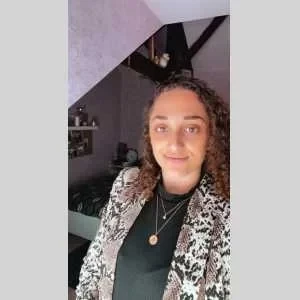 Maellie , babysitter à La Chapelle Thouarault