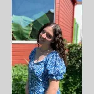 Claire, babysitter à Vertou