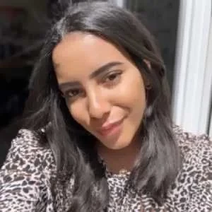 Charlotte , babysitter à La Brede