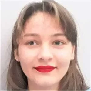 Justine, babysitter à Haubourdin