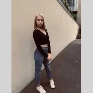 Jasmine, babysitter à Chambly