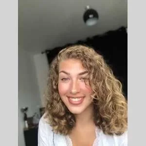 Coralie, babysitter à Dunkerque