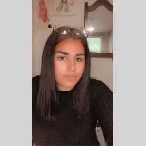 Océane , babysitter à Morre